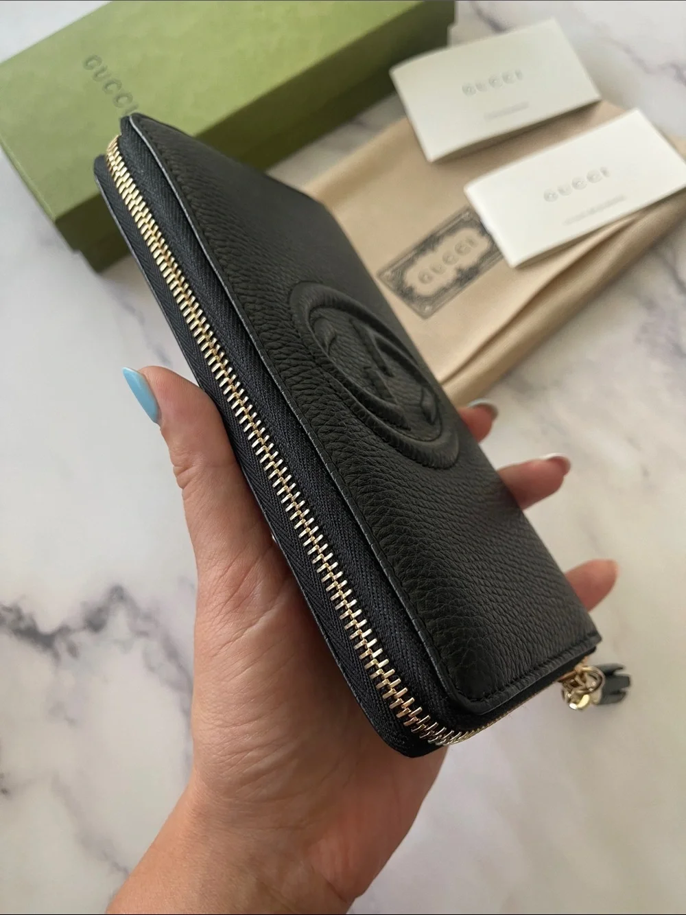$1,170 New, Authentic Gucci Black Pebbled Leather Zip Wallet with Interlocking G - Picture 10 of 13